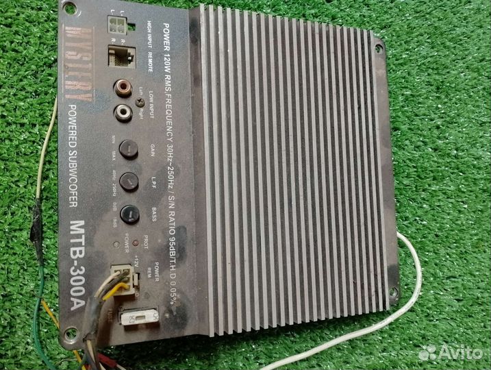 Динамик для сабвуфера 12