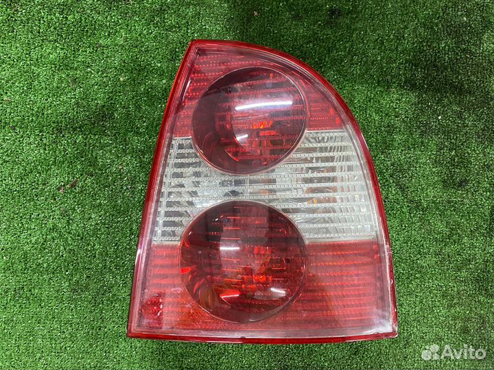 Задний правый фонарь vw passat b5