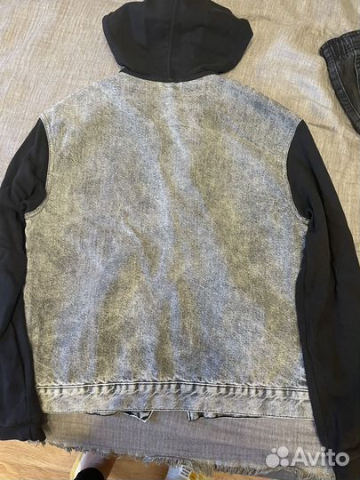 Джинсовая куртка