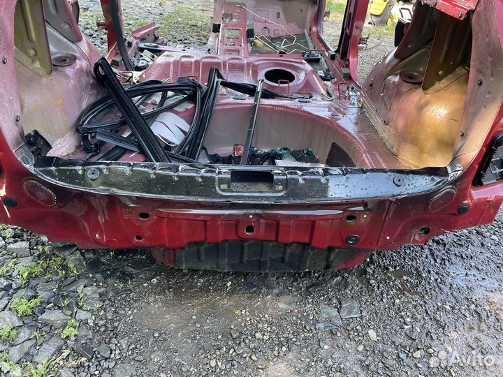 Задняя часть кузова LADA Xray