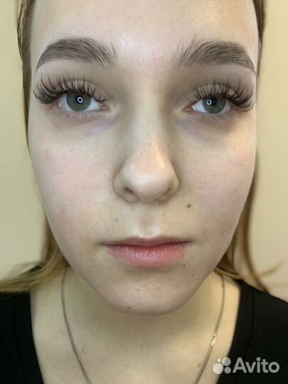 Наращивание ресниц, брови, макияж