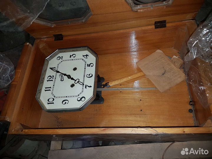 Старинные антикварные часы