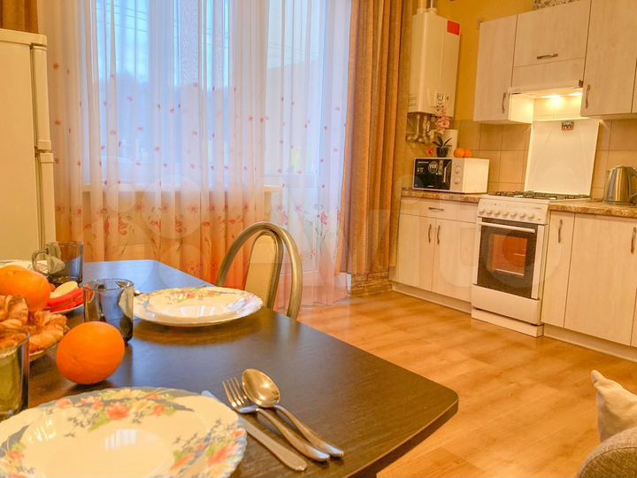 1-к. квартира, 52 м², 1/3 эт.