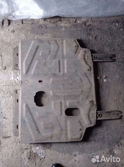 Защита двигателя Lifan x60