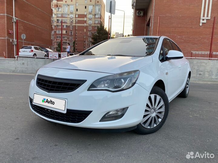 Opel Astra 1.4 МТ, 2010, 156 000 км