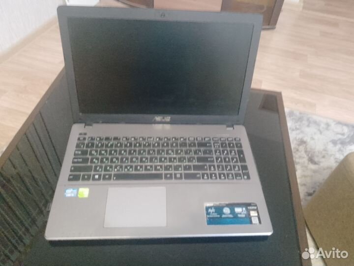 Ноутбук asus x550c