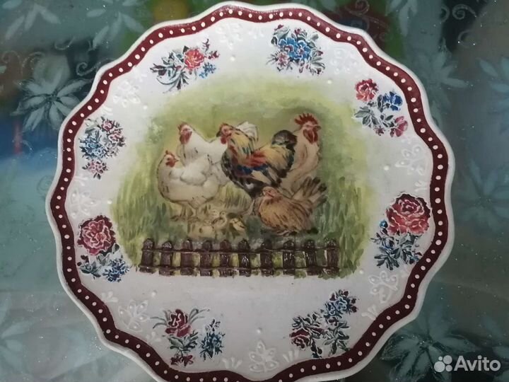 Декорированные тарелки