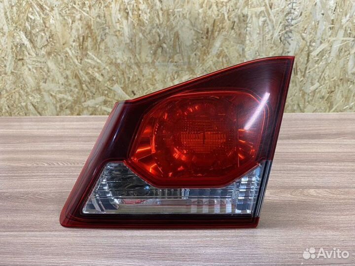 Фонарь внутренний задний Honda Civic 8