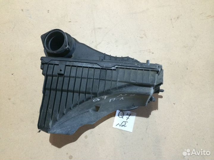 Корпус воздушного фильтра audi Q7