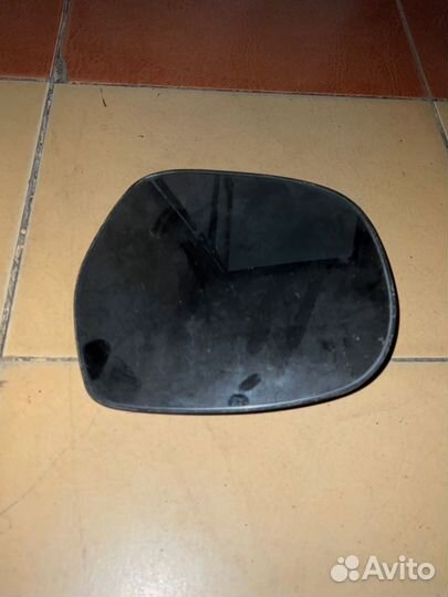 Зеркальный элемент правый Toyota Prado 120 GX470