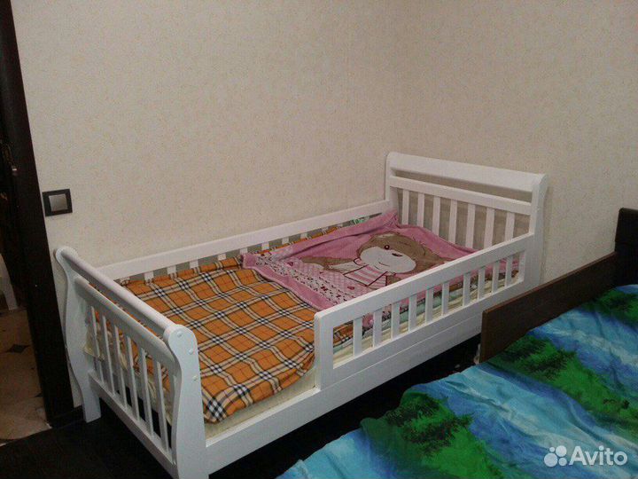 Детская кровать из массива сосны 