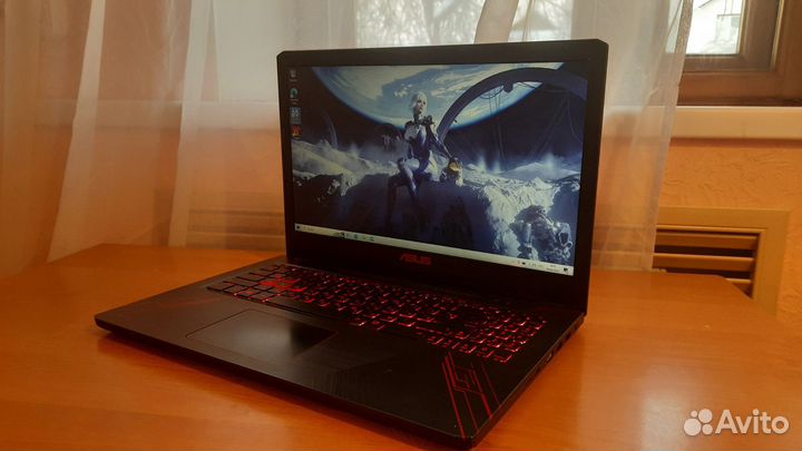 Игровой ноутбук Asus