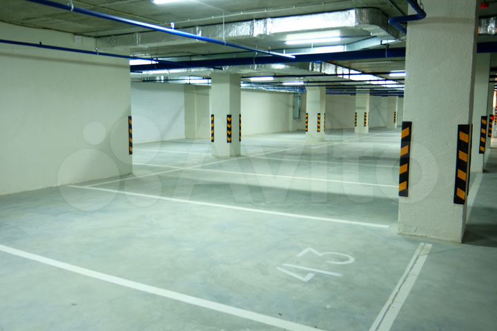 Машиноместо, 13 м²