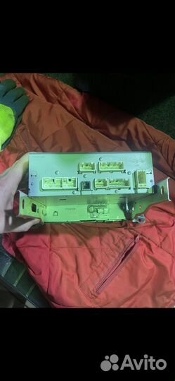 Магнитола toyota hilux 2012 оригинал