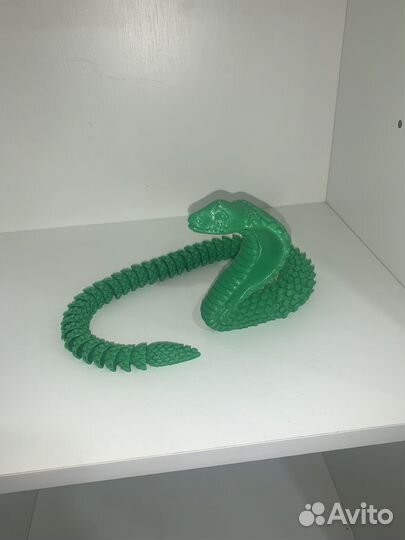 Кобра игрушка