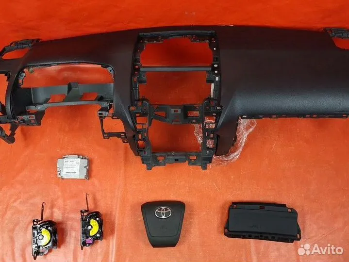 Комплект подушек безопасности Toyota Land Cruiser