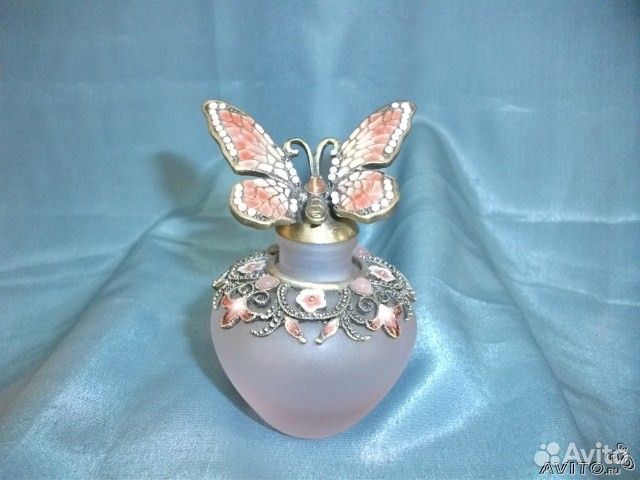 Флаконы для духов и масел