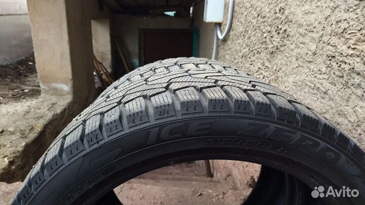 Pirelli Ice Zero 225/45 R19