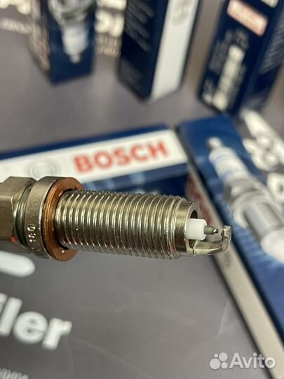 Свечи зажигания 0241140537 Bosch