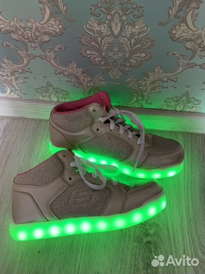 Кроссовки Skechers