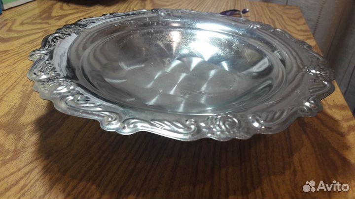 Ваза металлическая