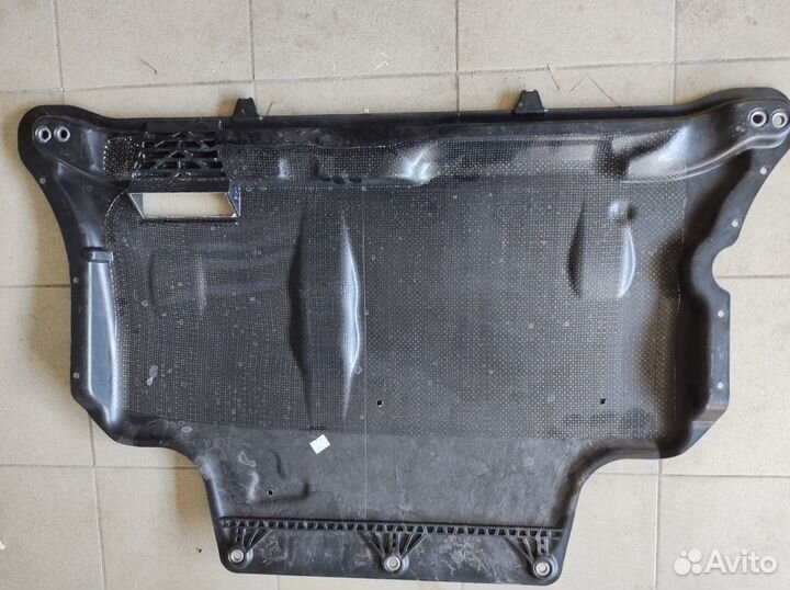 Композитная защита картера двс VAG 5E0071608B