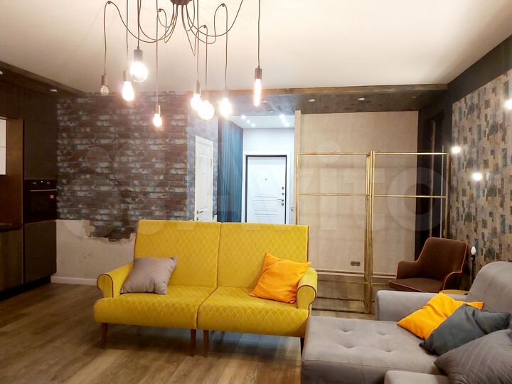 2-к. квартира, 76 м², 1/9 эт.