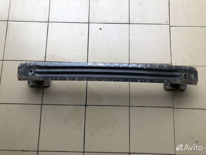 Усилитель бампера задний Ford Focus 3 хэтчбек