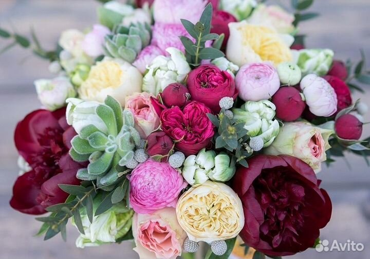 Пионы и пионовидные розы