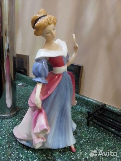 Фарфоровые статуэтки