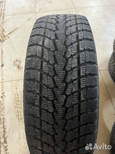 Toyo Tranpath S/U 225/65 R17