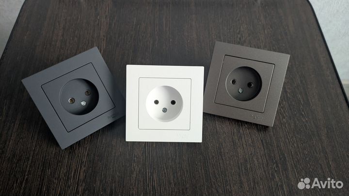 Розетки Systeme Electric AtlasDesign белый