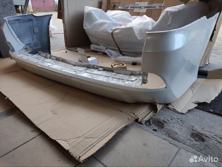 Бампер задний Lexus Lx570 J200 2021