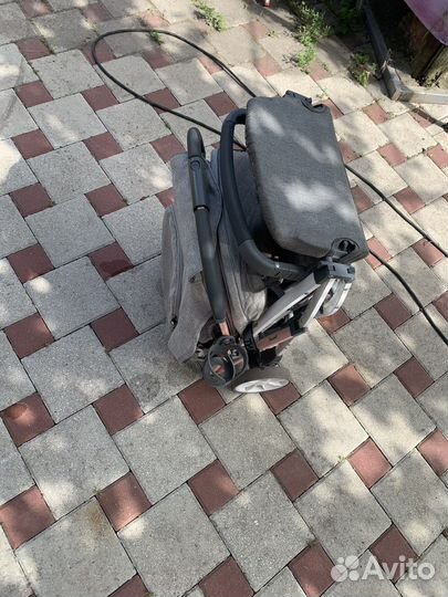 Прогулочная коляска largo