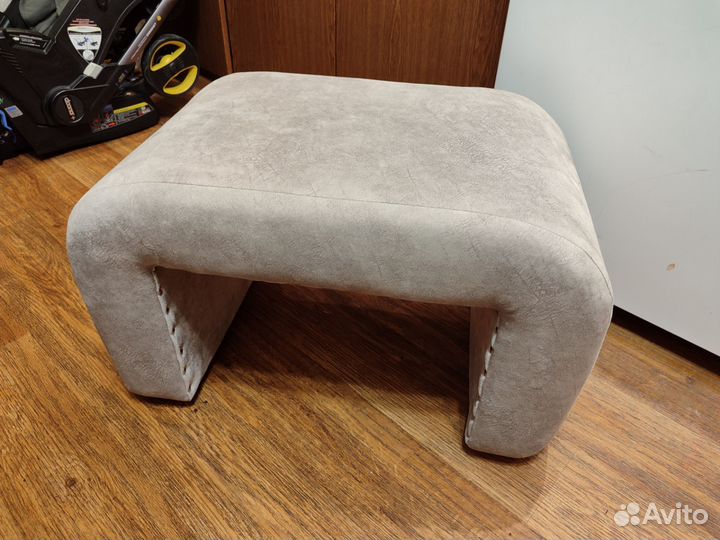 Банкетка в прихожую