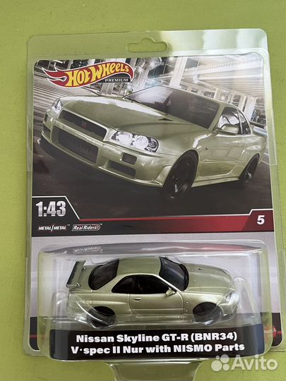 Hot wheels premium 1:43