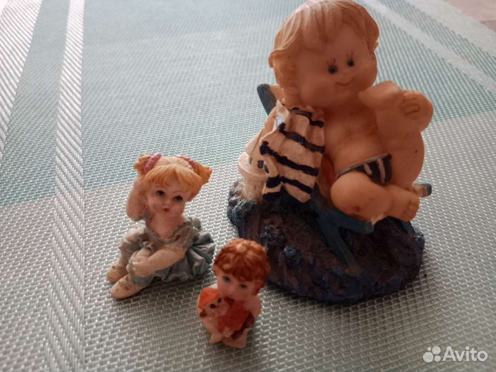 Сувениры фигурки игрушки