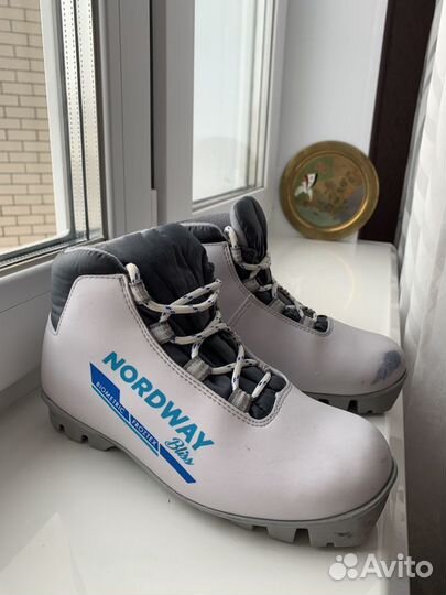 Лыжные ботинки 36 размер