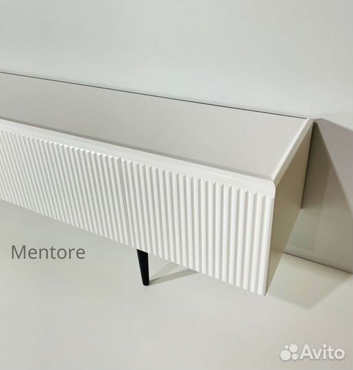 Тумба тв Bravo дизайнерская (на опорах)