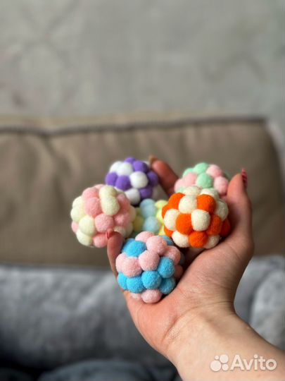 Мячики для кошек с погремушкой