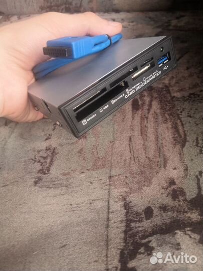 Внутренний кардридер usb3.0