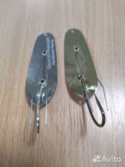 Две блесны незацепляйка карело-финская