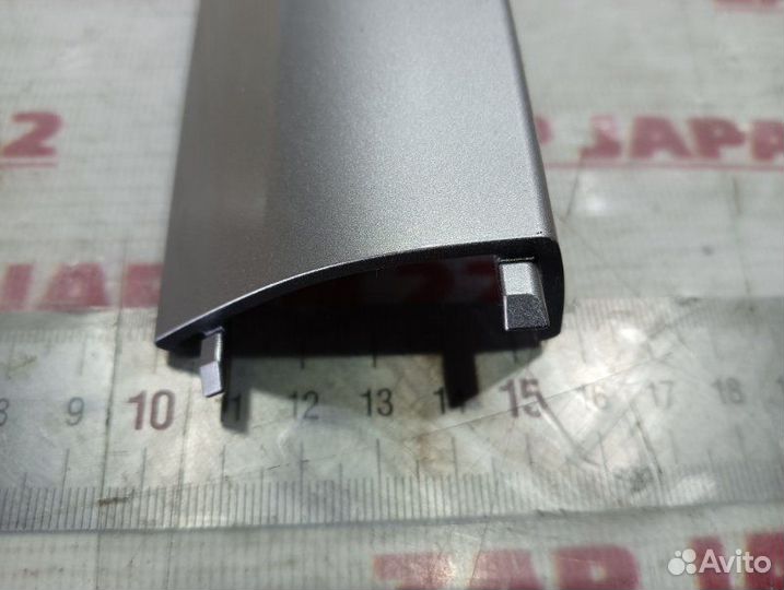 Заглушка Рейлинга задняя правая Toyota Rav4