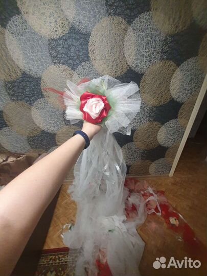 Свадебное украшение на машину