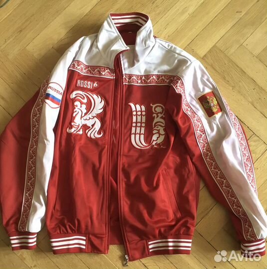 Спортивный костюм новый