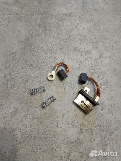 Щетки мотора гидроподъема Yamaha, Suzuki