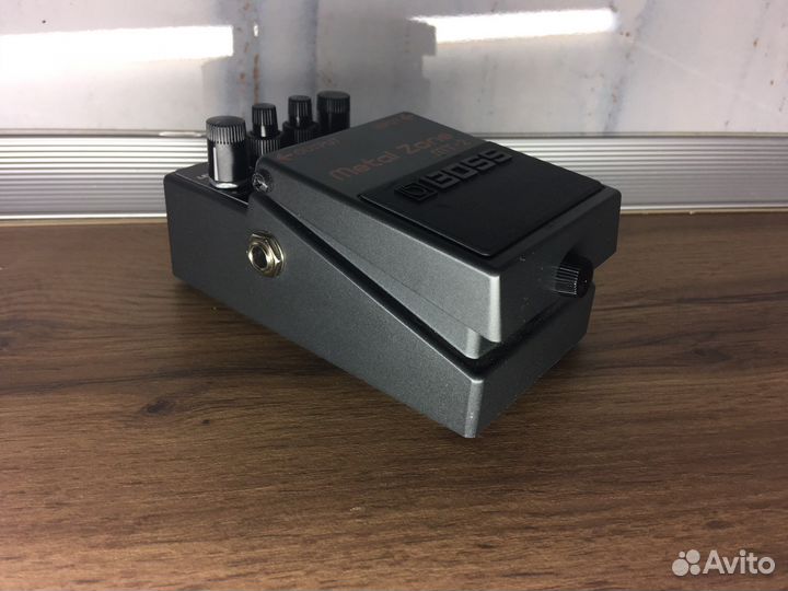 Boss Metal Zone MT-2