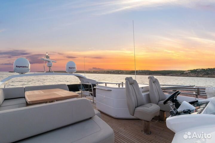 Моторная яхта Princess F68