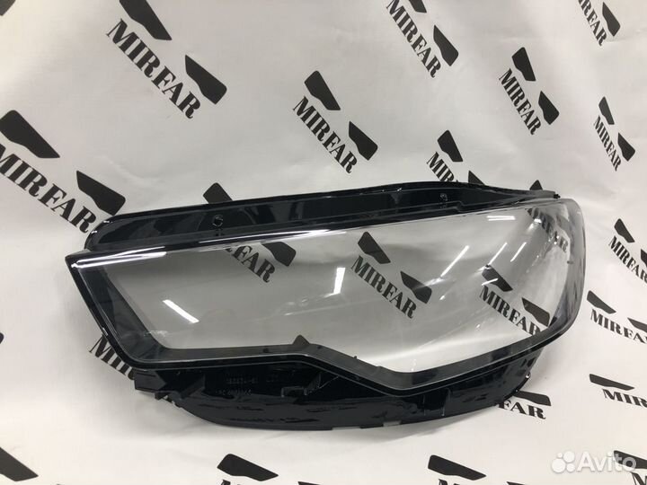 Левое стекло фары Audi A6 C7 2011-2014