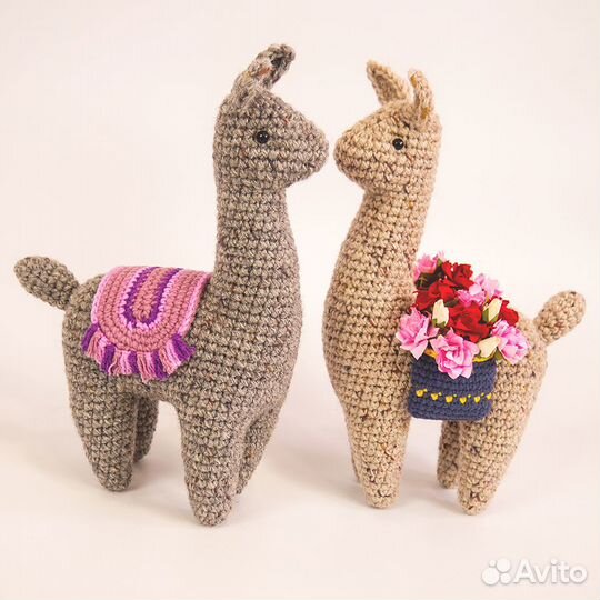 Интерьерная вязанная игрушка ручной работы